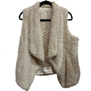 Calvin Klein Women's cream/off white Teddy Jacket